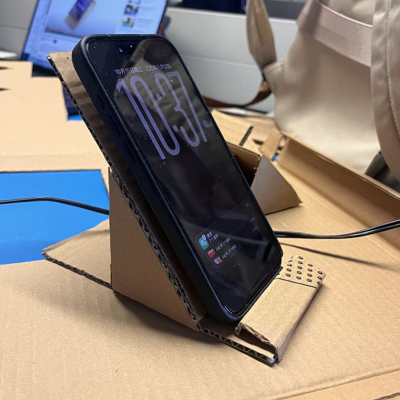 Final reinforced version combining front support and side stability for secure upright holding.